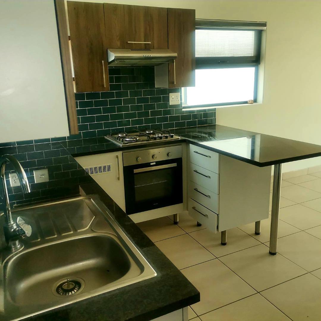 768927_103_Kitchen_3.jpg